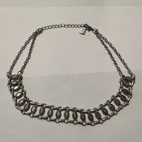 Silver tone American Eagle necklace - Picture 4 of 4